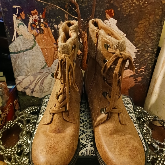 💝👢BARE TRAPS ORLEY LADIES BOOTS 👢🎍SIZE 10 WOMEN,NICE GIFT. 🎁 - Picture 10 of 11
